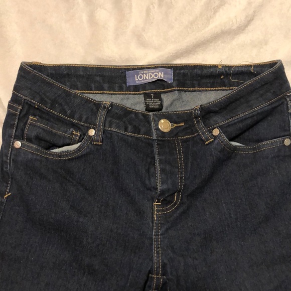 Dark wash skinny jeans - Picture 3 of 3